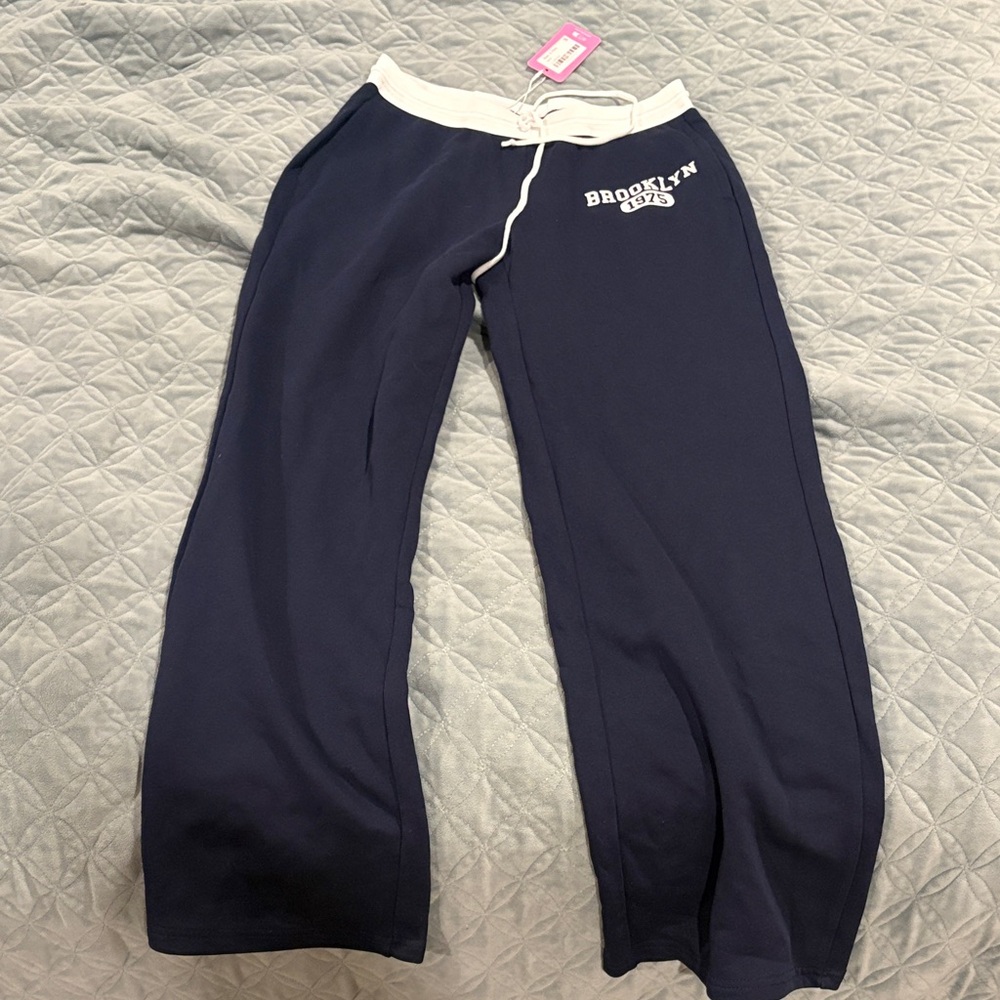 Edikted Navy Wide-Leg Sweatpants with White Waistband